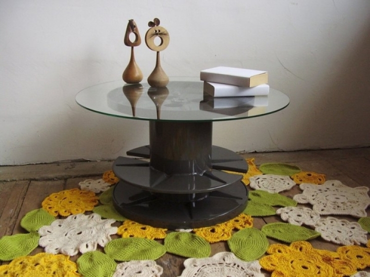 Illustration de l'article : Vous aimez les tourets de câbles ? Voici 34 trucs que vous pourriez faire avec...