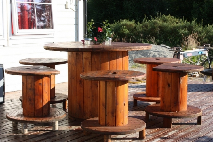 Illustration de l'article : Vous aimez les tourets de câbles ? Voici 34 trucs que vous pourriez faire avec...