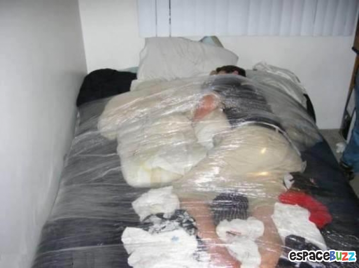 Illustration de l'article : 13 Photos de soirées très embarrassantes!