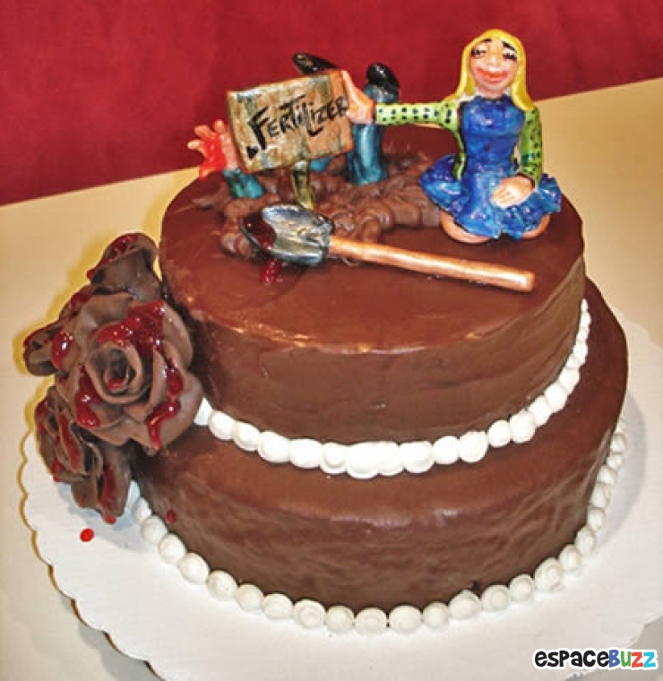 Illustration de l'article : Fêtez votre séparation avec un de ces 15 gâteaux de divorce