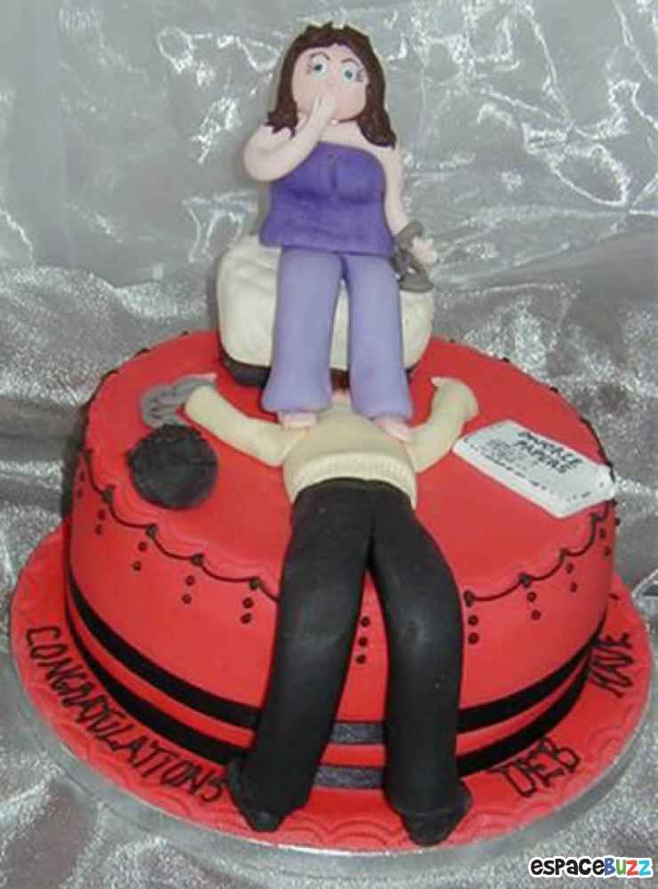 Illustration de l'article : Fêtez votre séparation avec un de ces 15 gâteaux de divorce