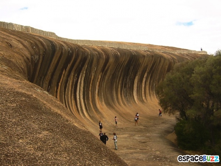 Illustration de l'article : D&eacute;couvrez cette incroyable falaise en forme de vague