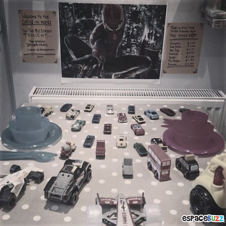 Illustration de l'article : Ils décorent la table du petit déjeuner avec un thème différent chaque matin pour leurs enfants