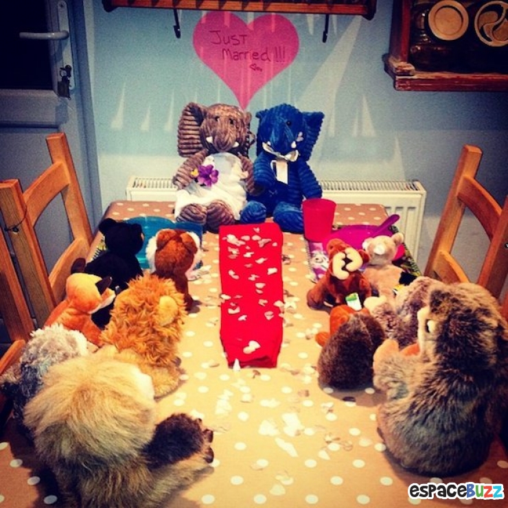 Illustration de l'article : Ils décorent la table du petit déjeuner avec un thème différent chaque matin pour leurs enfants