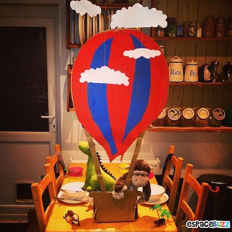 Illustration de l'article : Ils décorent la table du petit déjeuner avec un thème différent chaque matin pour leurs enfants