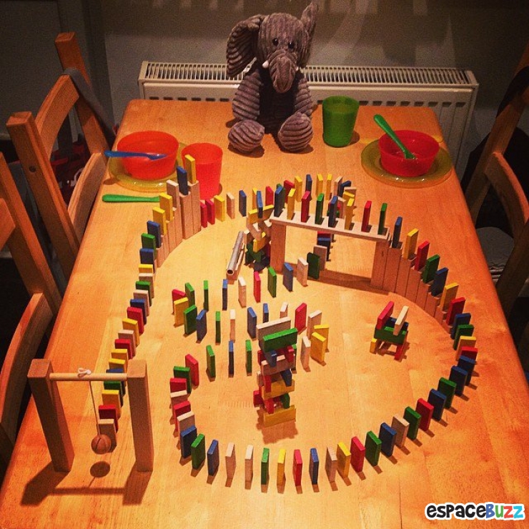 Illustration de l'article : Ils décorent la table du petit déjeuner avec un thème différent chaque matin pour leurs enfants