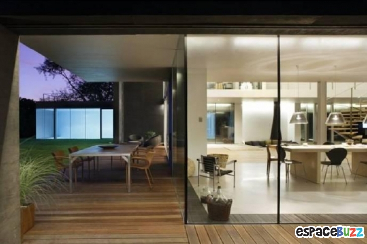 Illustration de l'article : Cette étrange maison se tranforme en véritable bunker