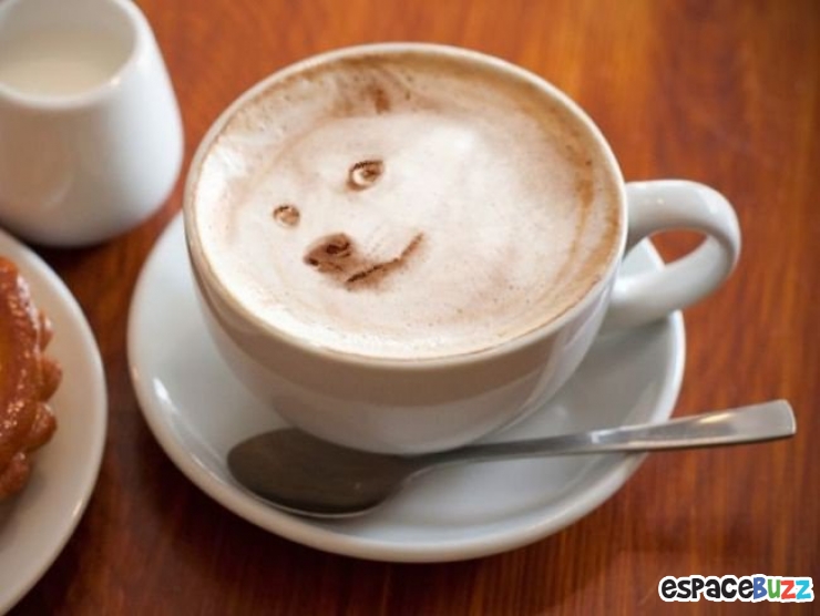 Illustration de l'article : 15 oeuvres de coffee-art représentant des personnages fictifs et des célébrités