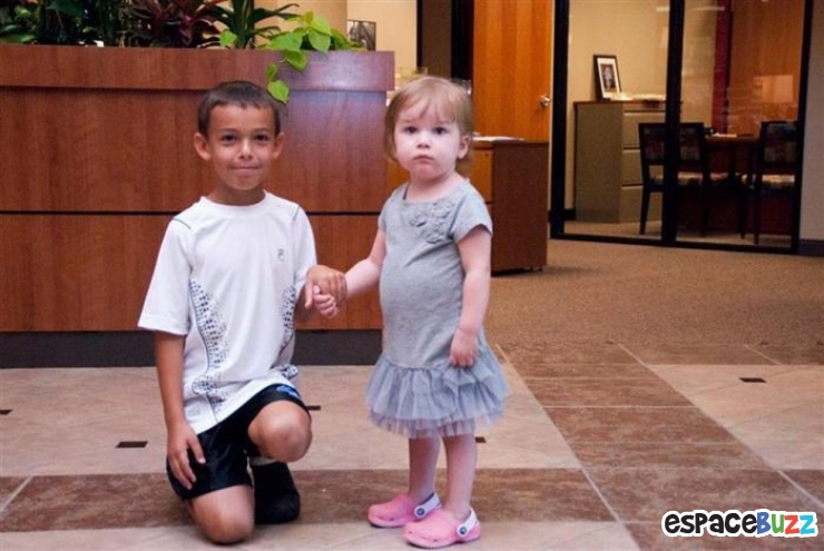 Illustration de l'article : 12 émouvantes photos de bonnes actions! Un peu d'humanité dans ce monde de brutes!