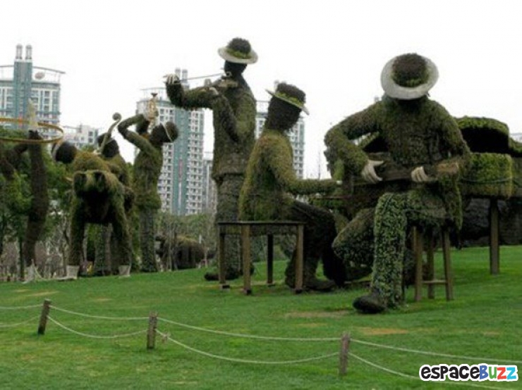 Illustration de l'article : Top 12 des sculptures v&eacute;g&eacute;tales les plus impressionnantes! 