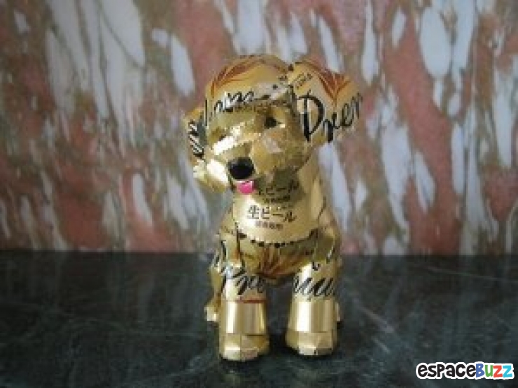 Illustration de l'article : L'artiste Makaon réalise ses scultpures à partir de... canettes! Voici 14 de ses surprenantes créations