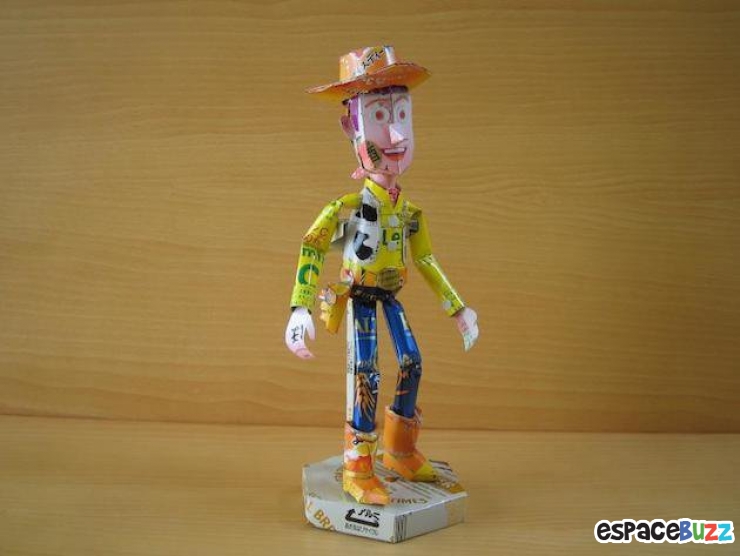 Illustration de l'article : L'artiste Makaon réalise ses scultpures à partir de... canettes! Voici 14 de ses surprenantes créations