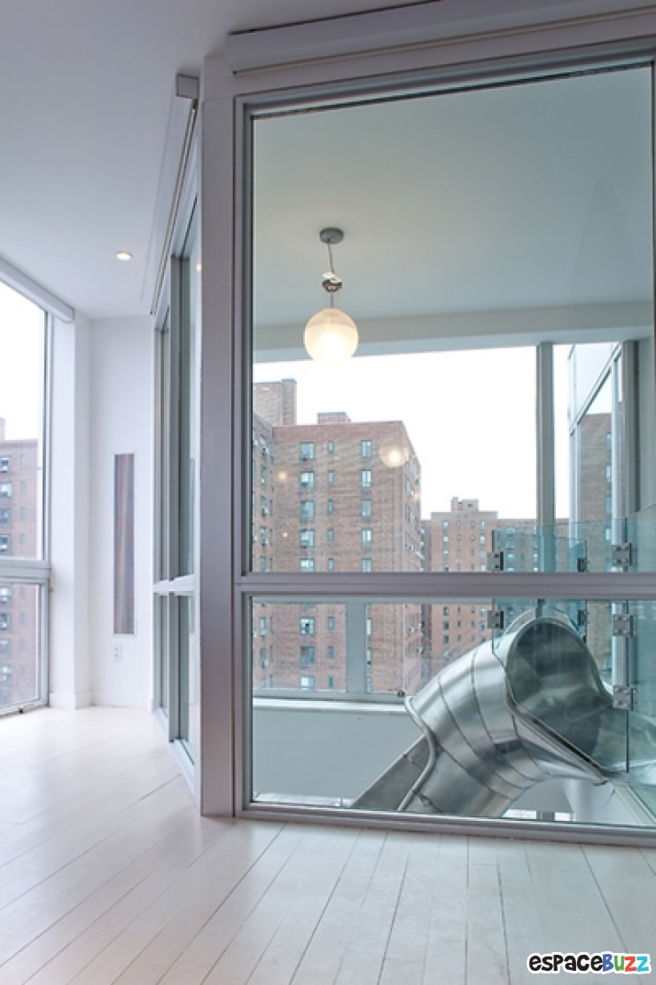 Illustration de l'article : Un toboggan à la place de l'escalier? Une idée plutôt cool!