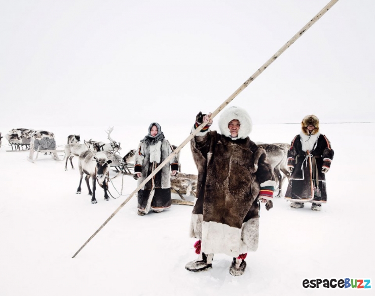 Illustration de l'article : Ces dix peuples menac&eacute;s de disparition et immortalis&eacute;s par le photographe Jimmy Nelson