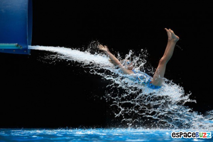 Illustration de l'article : Découvrez 10 clichés pris à la sortie d'un toboggan par la photographe Krista Long