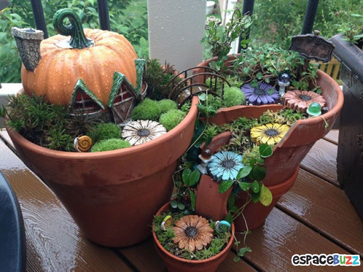 Illustration de l'article : Ne jetez pas vos pots de fleurs brisés. Vous pouvez en faire de magnifiques oeuvres d'art végétales, comme ces 12 exemples