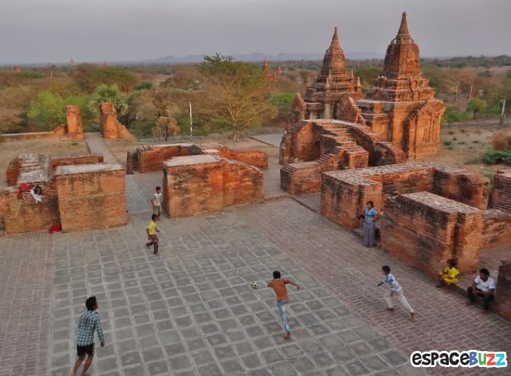 Illustration de l'article : Les enfants du monde et leurs divertissements à travers 15 fabuleuses photos!