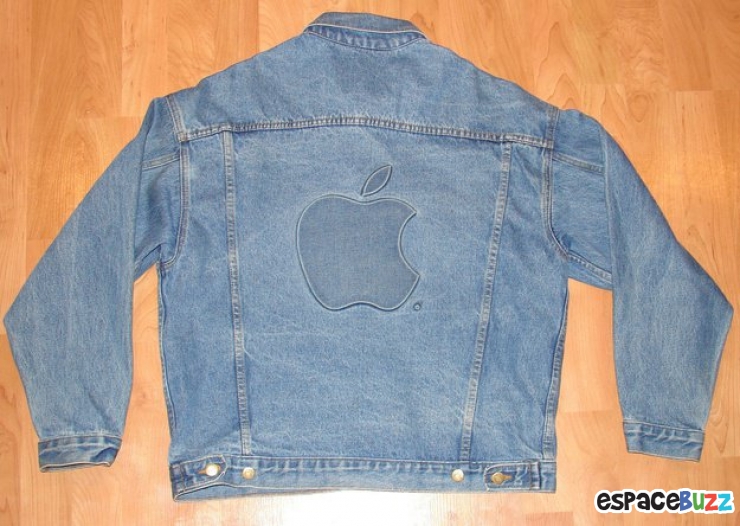 Illustration de l'article : 12 produits dérivés lancés par Apple dans les années 1980