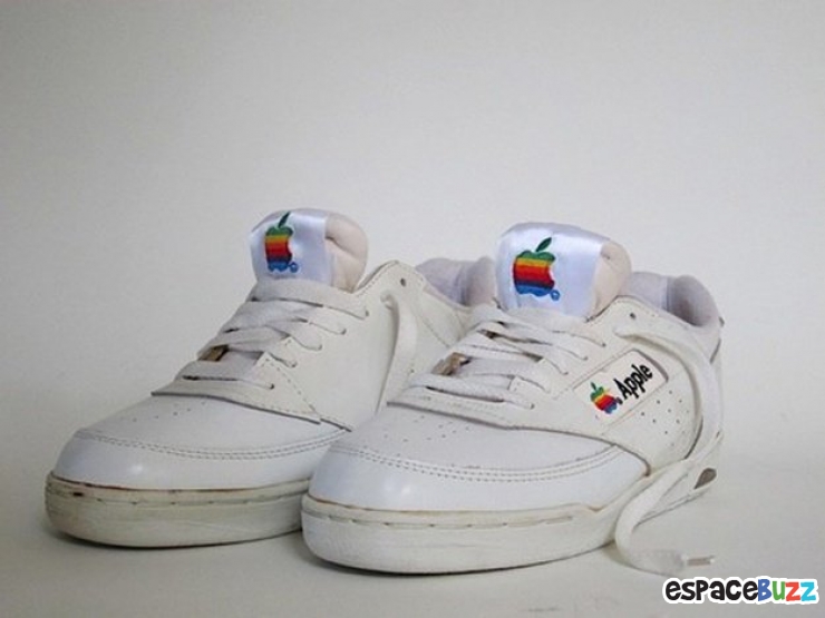 Illustration de l'article : 12 produits dérivés lancés par Apple dans les années 1980