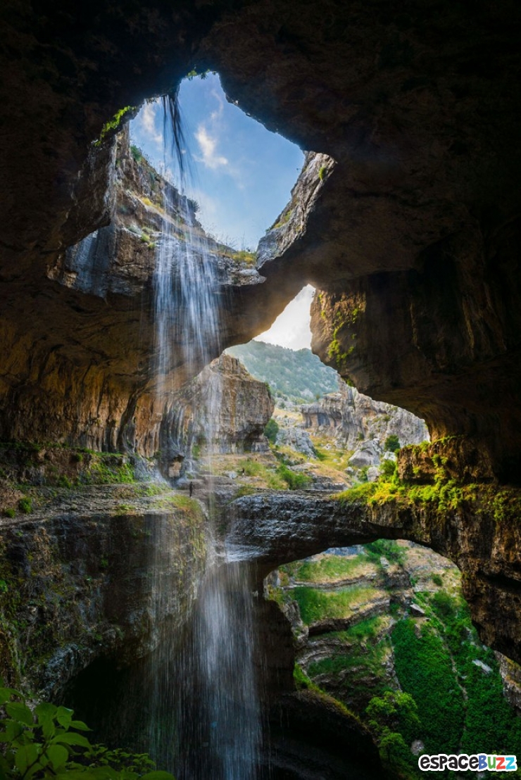 Illustration de l'article : D&eacute;couvrez Le Gouffre des Trois Ponts, l'un des sites naturels les plus fascinants au monde