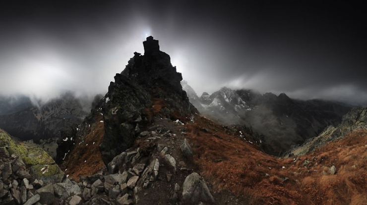 Illustration de l'article : 24 époustouflantes photos de paysages montagneux par Karol Nienartowicz