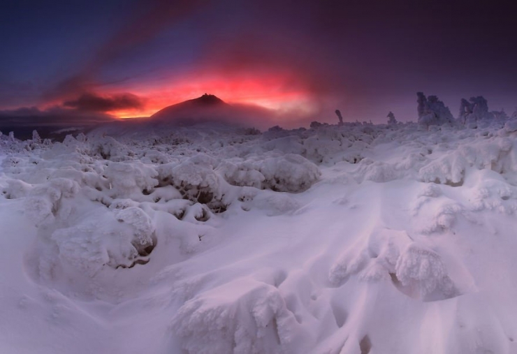 Illustration de l'article : 24 époustouflantes photos de paysages montagneux par Karol Nienartowicz