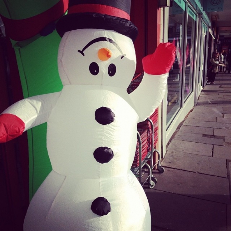 Illustration de l'article : 20 bonhommes de neige qui ressemblent &agrave; tout sauf &agrave; des bonhommes de neige