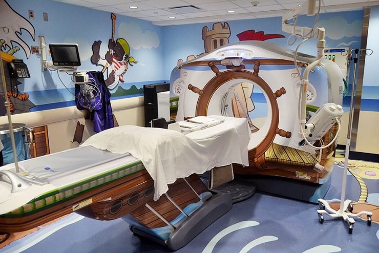 Illustration de l'article : Pour rassurer les enfants malades, cet hôpital à apporté quelques modifications à son scanner!