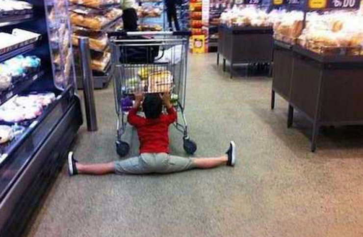 Illustration de l'article : 18 images qui prouvent que faire les courses avec ses enfants n'est pas toujours conseillé!