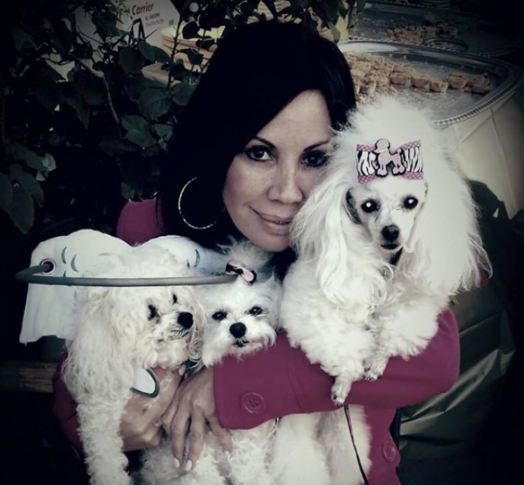 Illustration de l'article : Ce que cette femme a mis au point pour rendre la vie facile à son chien aveugle est juste magnifique!