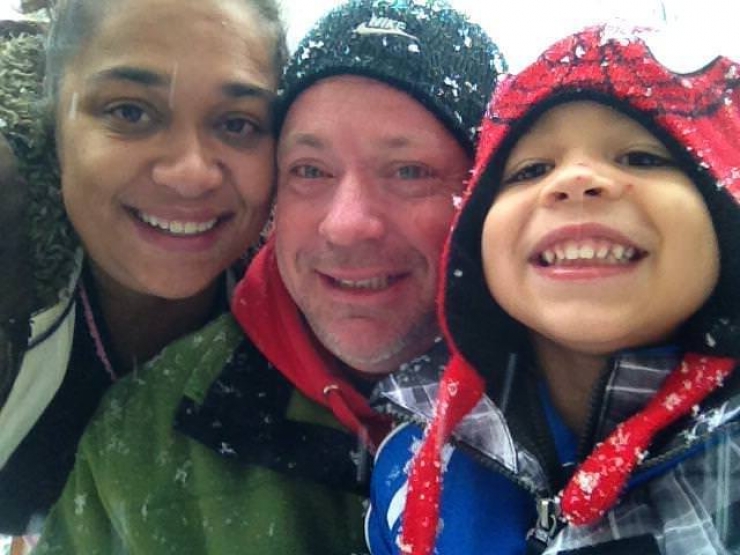 Illustration de l'article : 27 photos &eacute;mouvantes de familles recompos&eacute;es. L&rsquo;adoption peut aussi &ecirc;tre synonyme de bonheur et d&rsquo;amour&hellip;