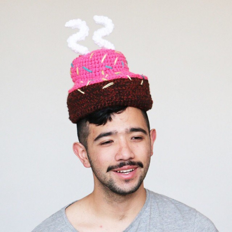 Illustration de l'article : 14 bonnets originaux réalisés à partir de friandises ou d'aliments! Une idée signée ChiliPhily.