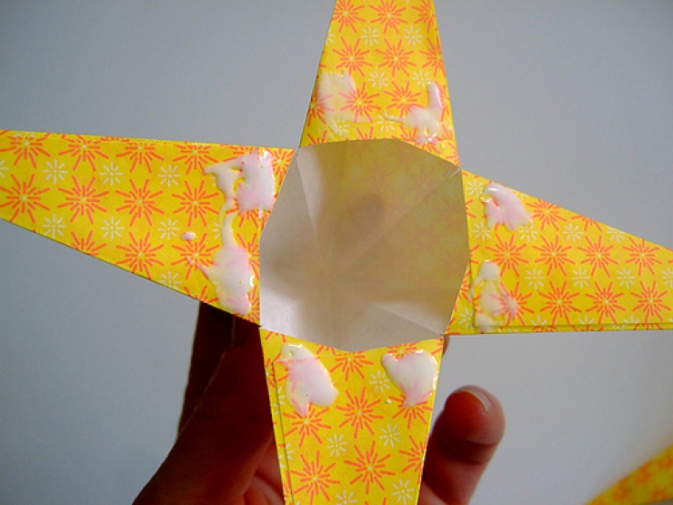 Illustration de l'article : Des étoiles en papier-origami à faire soi-même