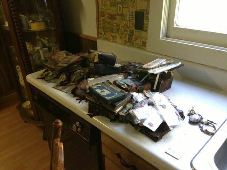 Illustration de l'article : Ce qu'a d&eacute;couvert cette famille sous leur escalier est inimaginable !