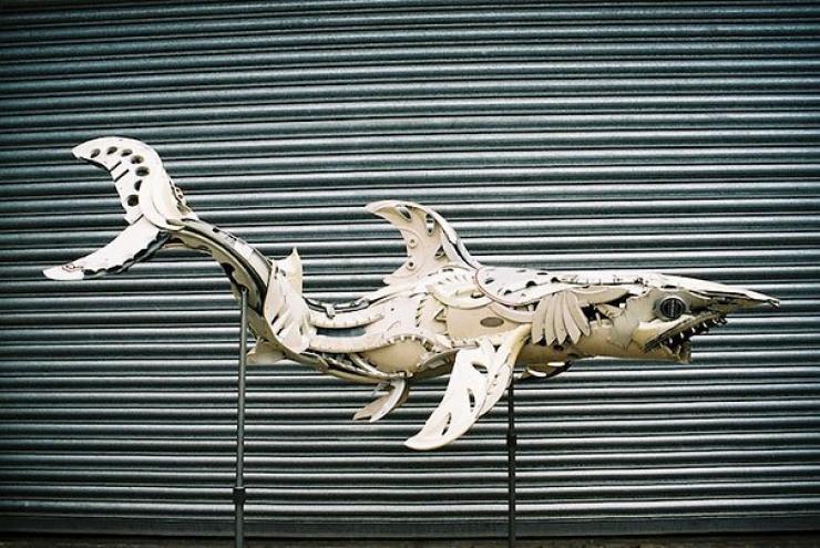 Illustration de l'article : Les enjoliveurs, cet artiste en fait des sculptures hors du commun. En voici 16