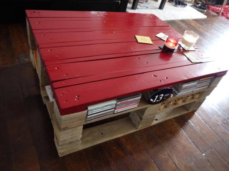 Illustration de l'article : 24 idées de réalisations à base de palettes juste pour votre salon!