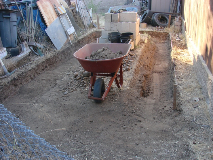 Illustration de l'article : Cet homme est tomb&eacute; sur ce tas de palettes dans les ordures! Attendez de voir ce qu'il en a fait!