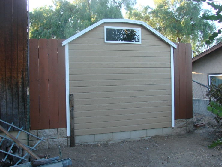 Illustration de l'article : Cet homme est tomb&eacute; sur ce tas de palettes dans les ordures! Attendez de voir ce qu'il en a fait!