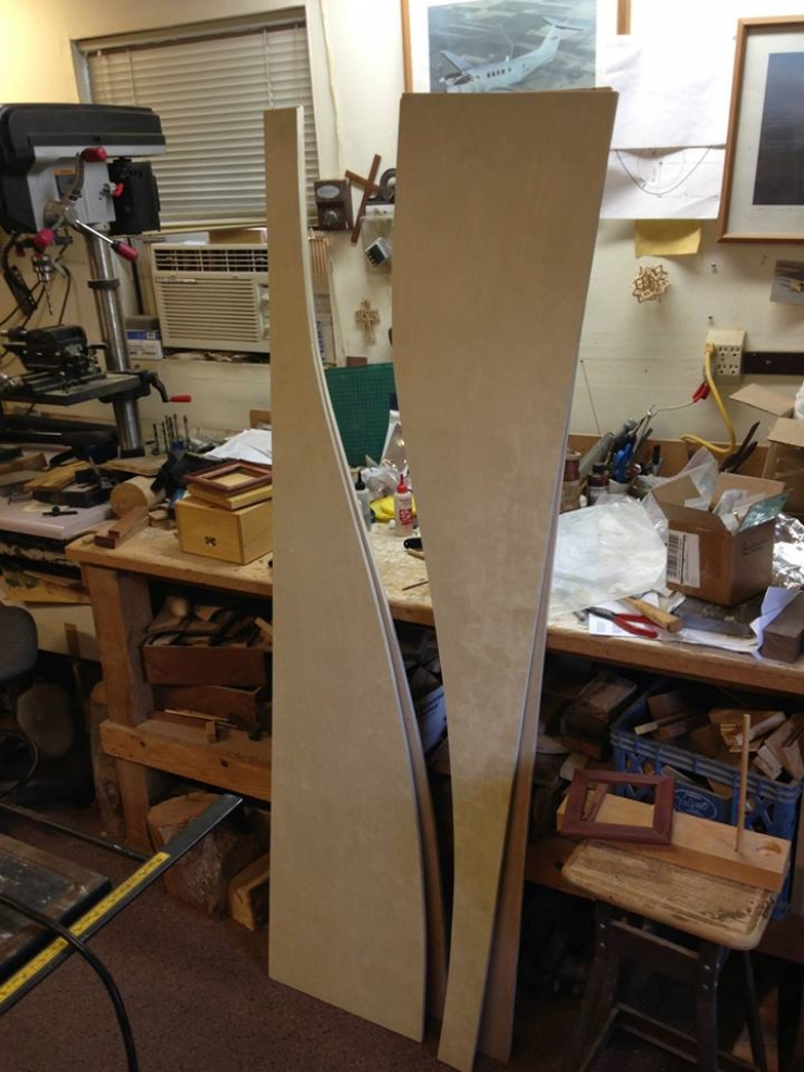 Illustration de l'article : Cet homme et son fils sont en train de r&eacute;aliser l'une des plus belles biblioth&egrave;ques du moment! Quel travail!