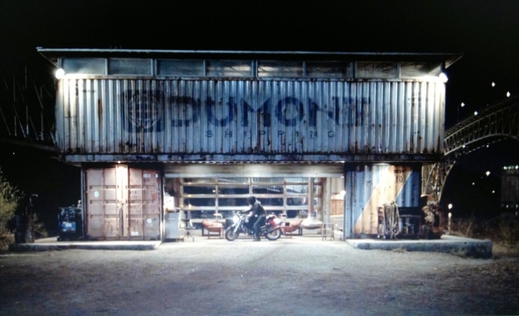 Illustration de l'article : Ils recyclent des containers d'expédition et les transforment en chalets ou en maisons!