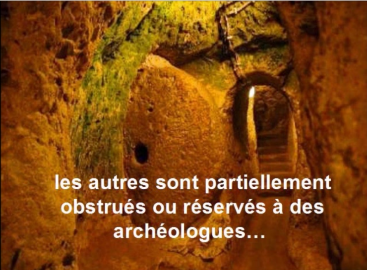 Illustration de l'article : En démolissant un mur dans sa maison, cet homme a fait une découverte incroyable pour l'histoire!