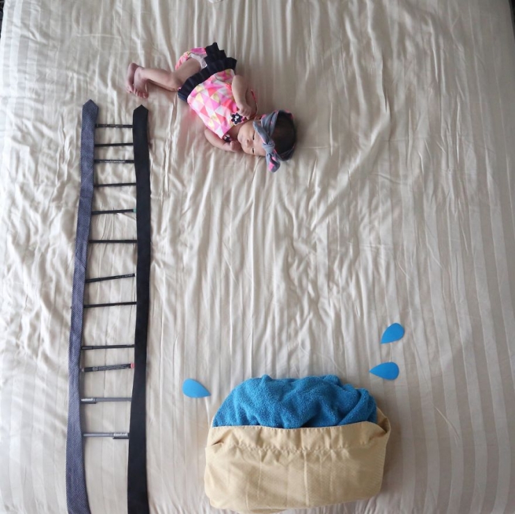 Illustration de l'article : Elle photographie son b&eacute;b&eacute; d'un mois dans d'adorables d&eacute;cors. D&eacute;couvrez 23 de ses photos