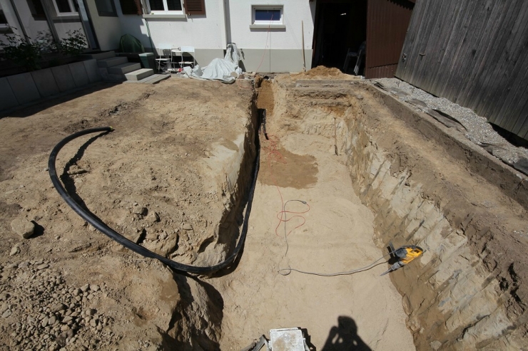 Illustration de l'article : Sa cour arrière était à l'abandon et assez hideuse, jusqu'à ce qu'il décide de la transformer! Chapeau l'artiste!