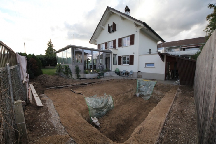 Illustration de l'article : Sa cour arrière était à l'abandon et assez hideuse, jusqu'à ce qu'il décide de la transformer! Chapeau l'artiste!