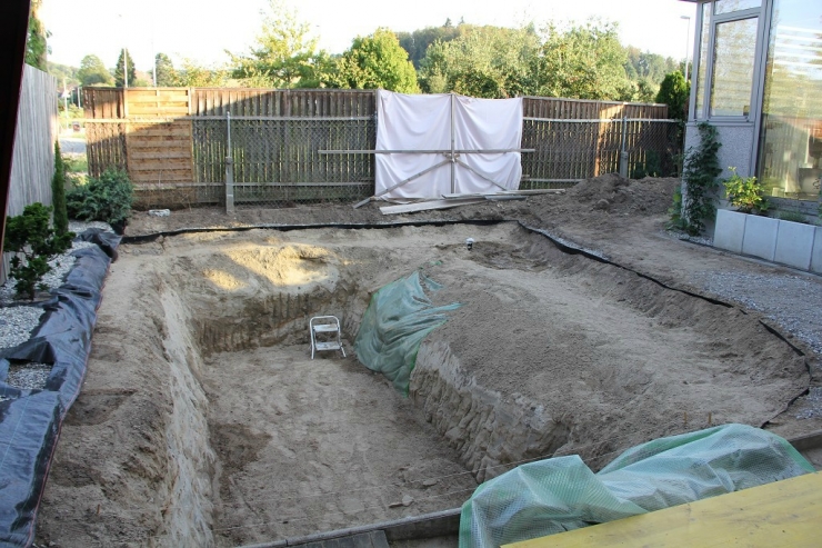 Illustration de l'article : Sa cour arrière était à l'abandon et assez hideuse, jusqu'à ce qu'il décide de la transformer! Chapeau l'artiste!