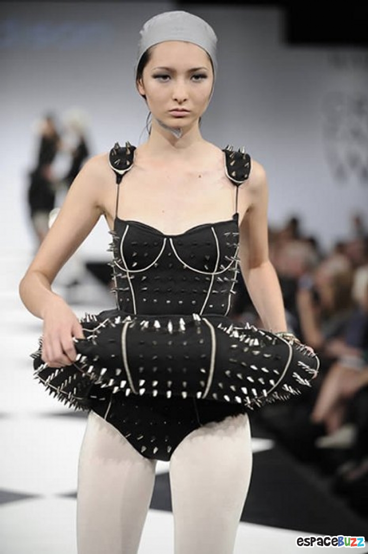 Illustration de l'article : Top 53 des maillots que vous devez absolument éviter sur la plage cet été!