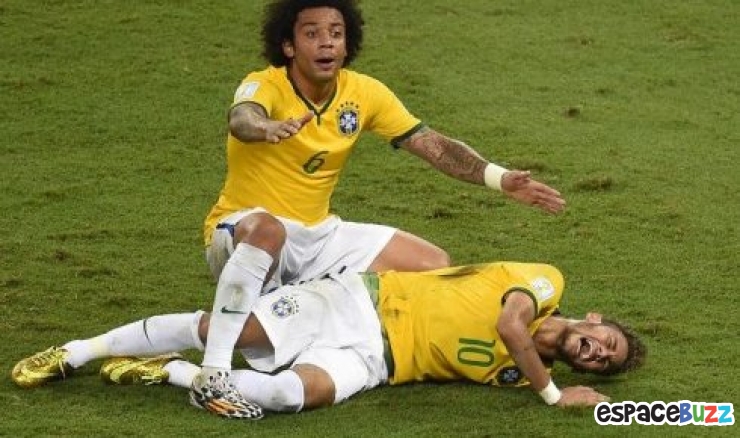 Illustration de l'article : Neymar passe &agrave; 2cm de la paralysie! Observez sa radio!