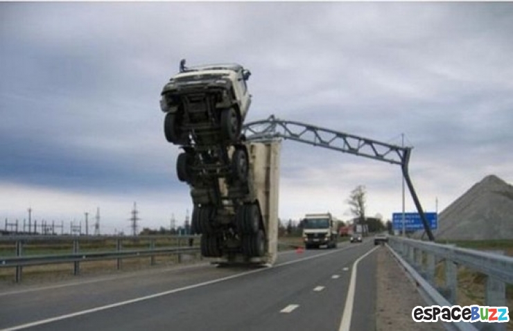 Illustration de l'article : Top 12 des accidents les plus louches.