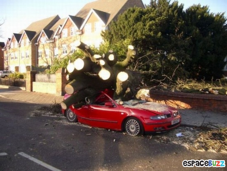 Illustration de l'article : Top 12 des accidents les plus louches.