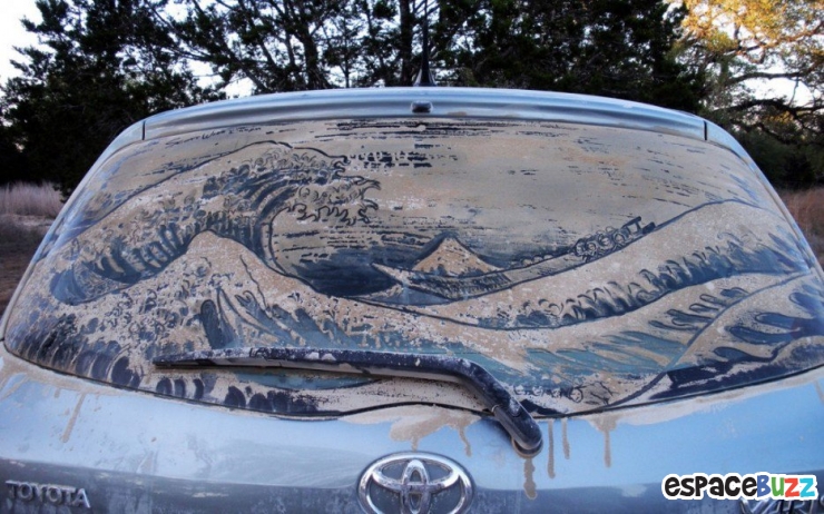 Illustration de l'article : Scott Wade, l'homme qui transforme vos vitres d'auto en oeuvres d'art impressionnantes!